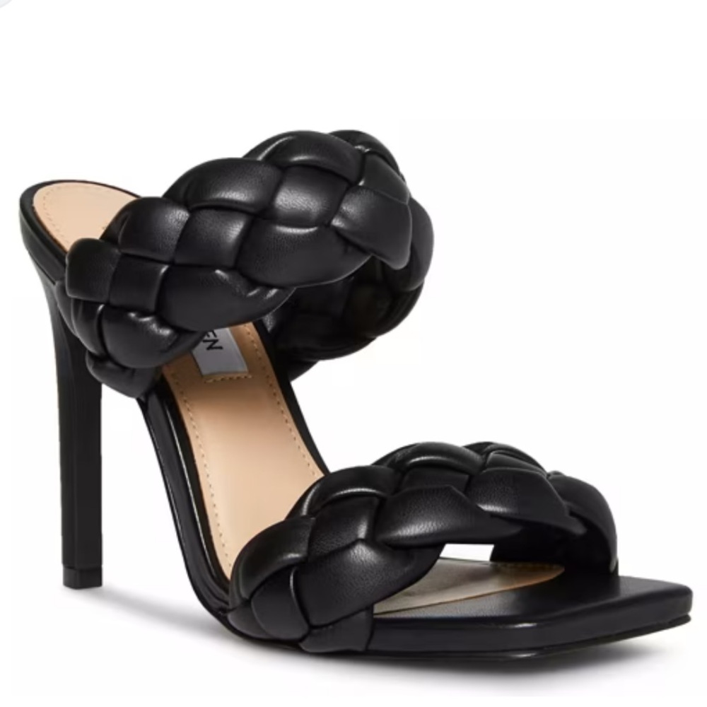 Steve Madden Black Woven Slide Sandal - NEW & NEVER WORN